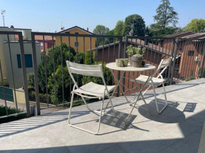 Villa Zina - Apt Verde - 10 min from city centre and airport Bergamo